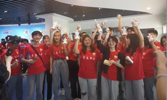 做白色的牛奶，创红色的企业，QMH官网乳业集团青春歌会庆祝建党100周年