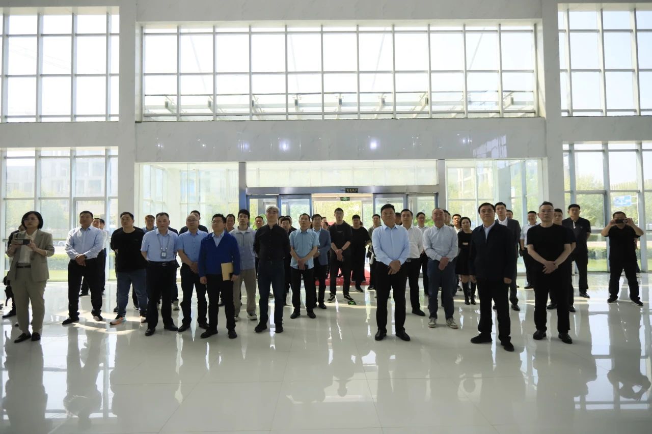 河南省2024国度“学生饮用奶打算”推广工作推动会在郑州成功进行！