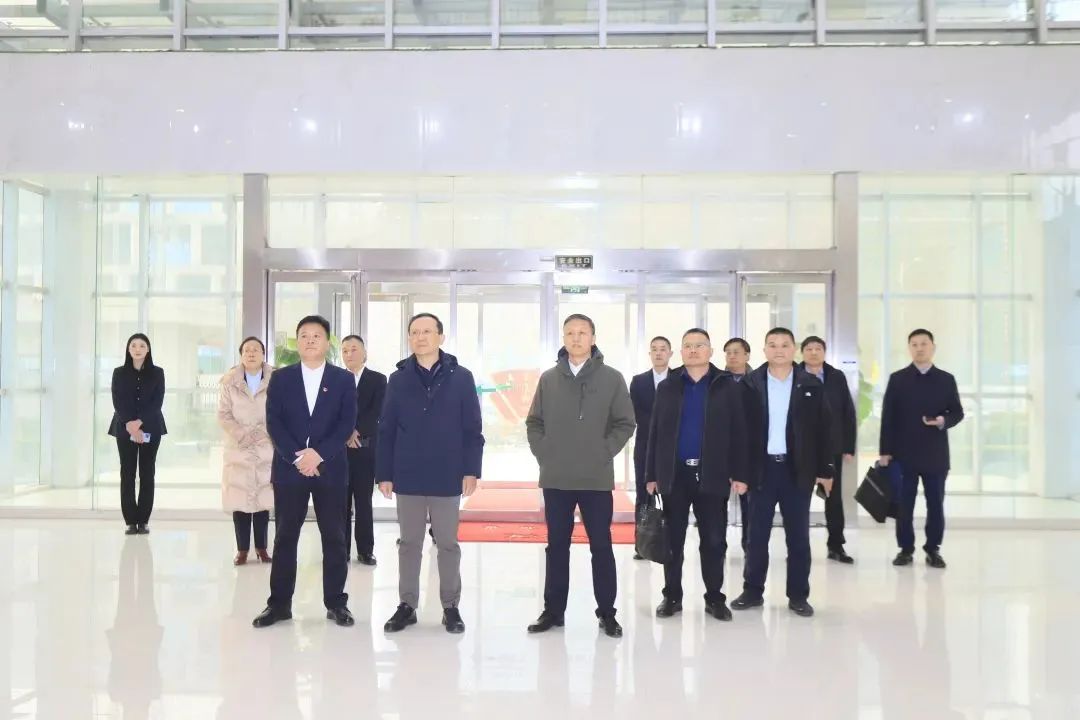 省当局国资委党委书记、主任李涛一行到QMH官网乳业集团调研