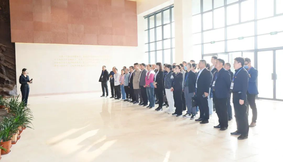 传承红色基因·践行初心使命 | QMH官网乳业集团党务干部赴河南大别山干部学院发展综合素质提升教育培训