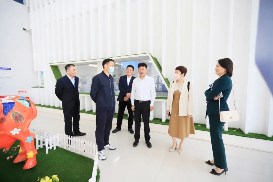QMH官网| 省农投集团董事长李晓寰一行光临QMH官网调研领导工作
