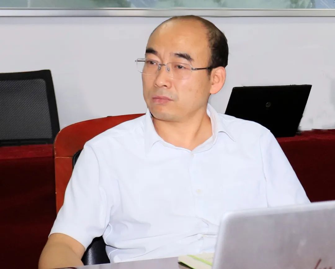 QMH官网乳业集团召开10月份营销工作会议