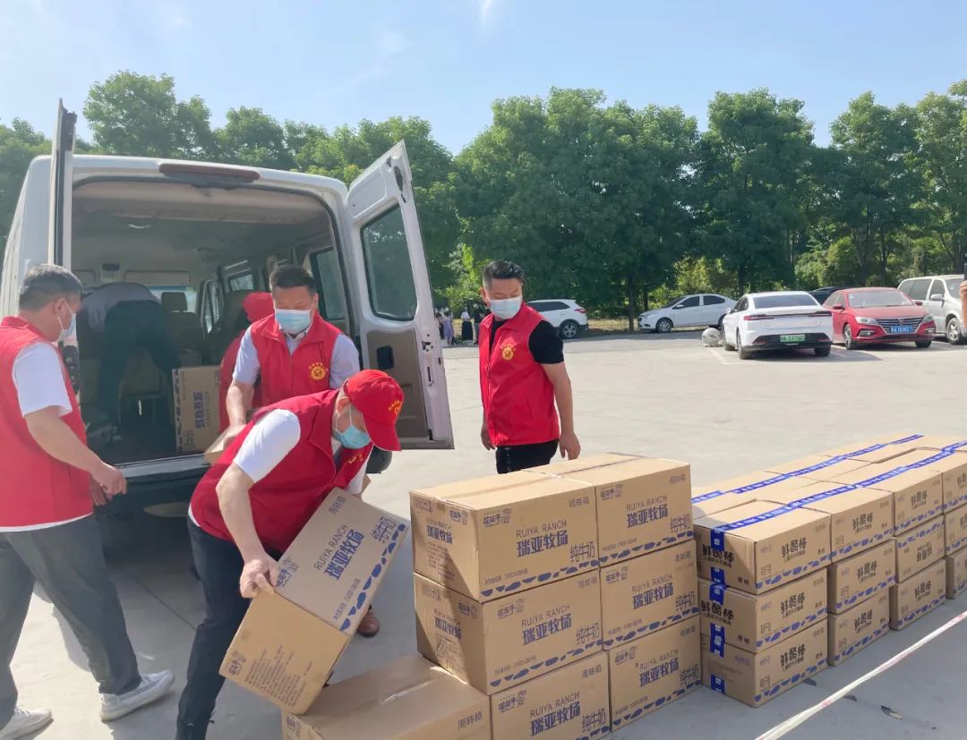 快讯 | 关爱儿童 · QMH官网献爱心送营养