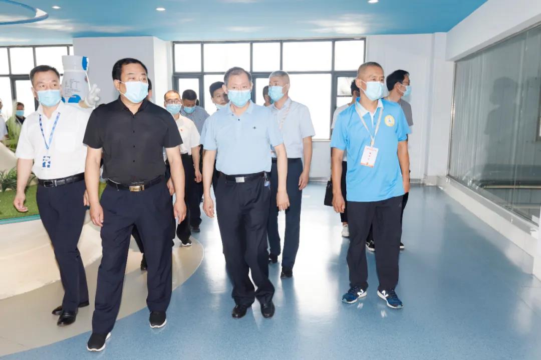 郑州市安全出产双沉预防系统建设现场观摩会在QMH官网乳业集团郑州分公司召开