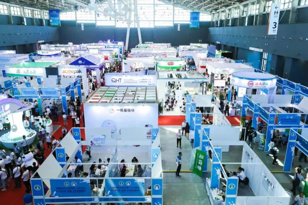 中国乳制品工业协会第二十五次年会召开！QMH官网总裁董硕峰获“振兴乳业领武士”荣誉称号