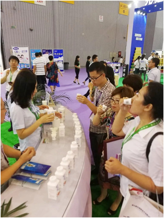 殊荣是奋斗的动力  QMH官网荣获三项大奖!!!