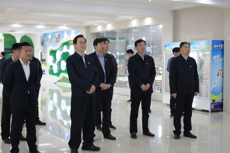 河南省委常委、组织部部长孔昌生 光临河南QMH官网集团鲁山瑞亚牧业有限公司调研