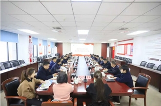 深刻产业互换 加强发展互动——多领域企业家代表到访河南QMH官网乳业集团